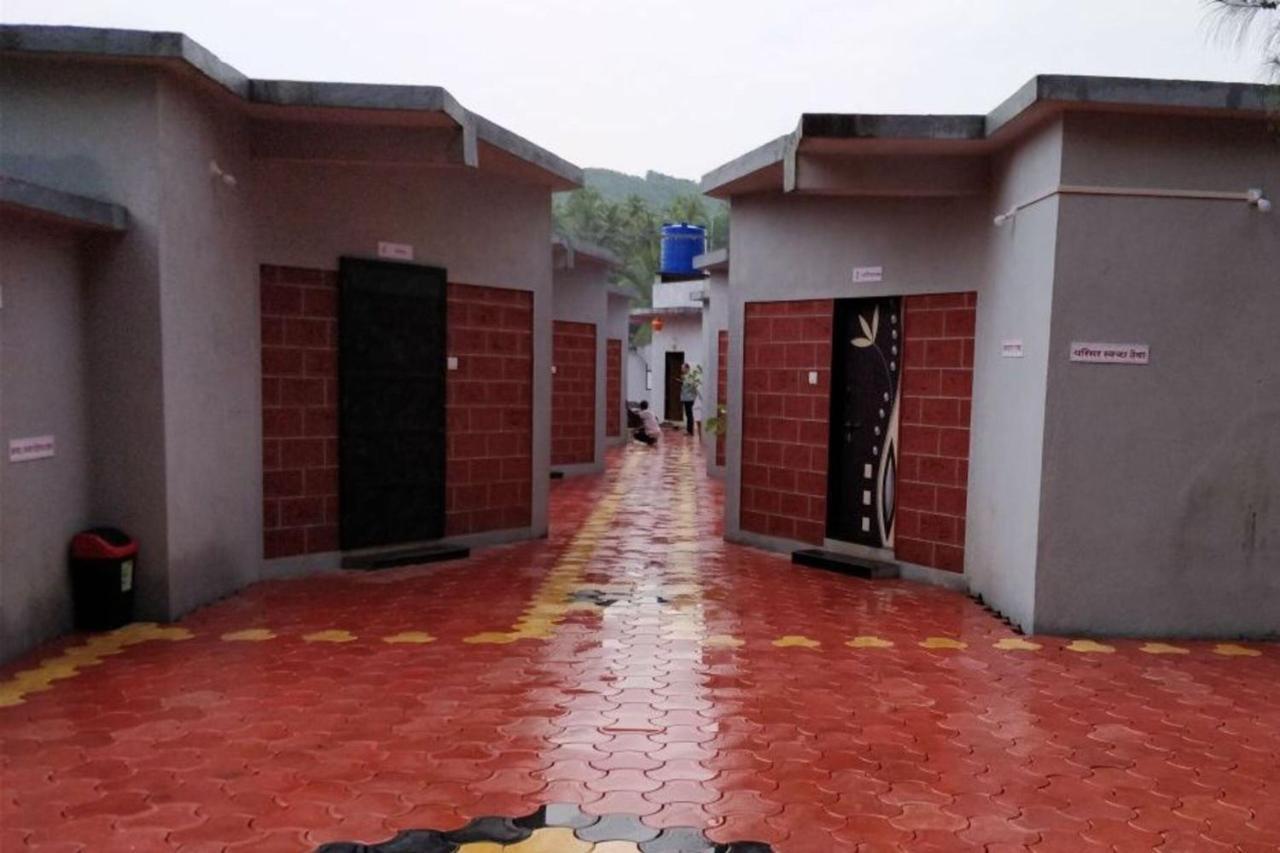 Suma Beach Resort Dāpoli 外观 照片