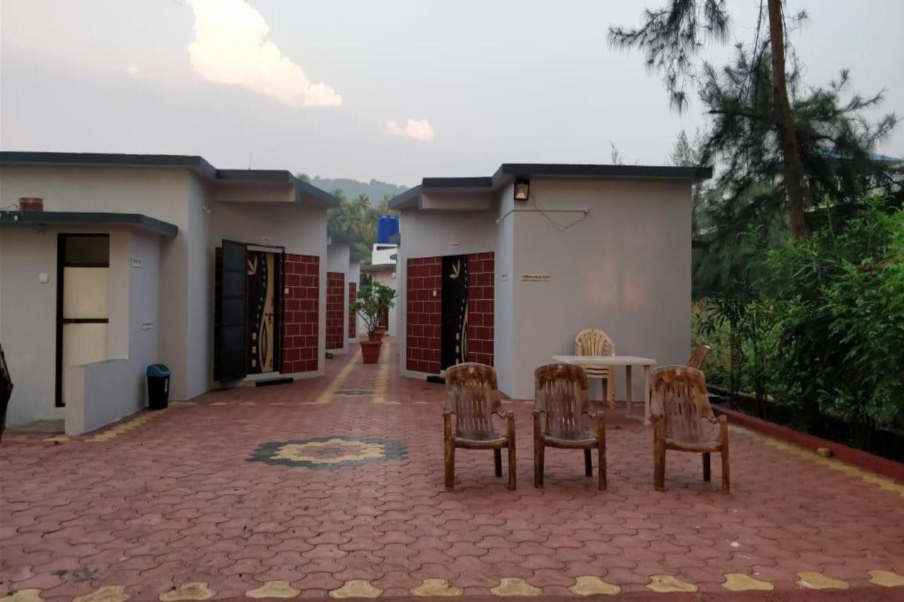 Suma Beach Resort Dāpoli 外观 照片